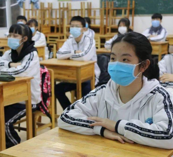 不晒升学率以体育牵引学生全面发展让孩