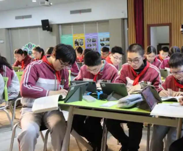 让学生在课后韶光收成知识与趣味推动“