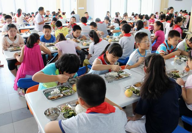 饮食观念是在家庭的饮食习惯和教育理念