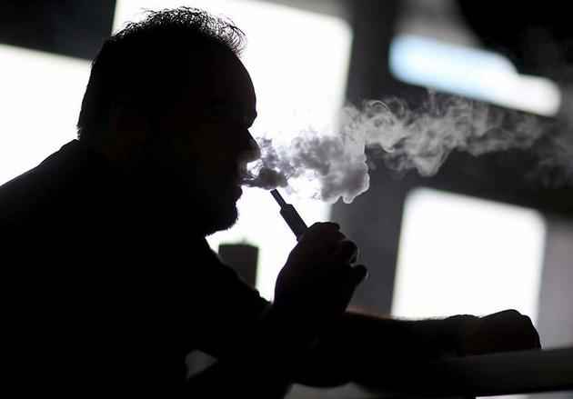 网上都不卖的电子烟，未成年人能在便利店买到